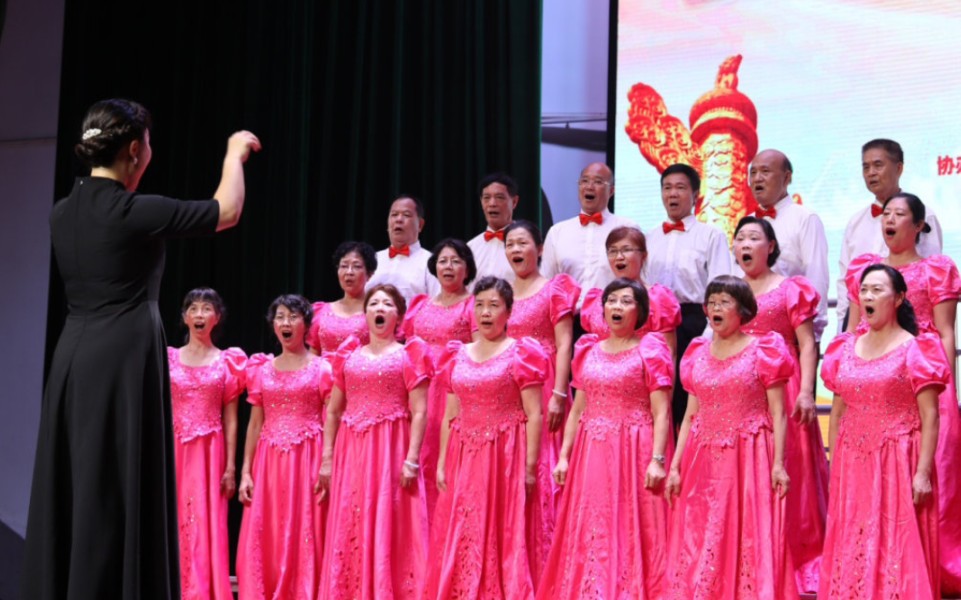 [图]勿忘國恥，吾輩自強。第77個日本投降紀念日，我們用一首《五月的鮮花》銘記歷史！