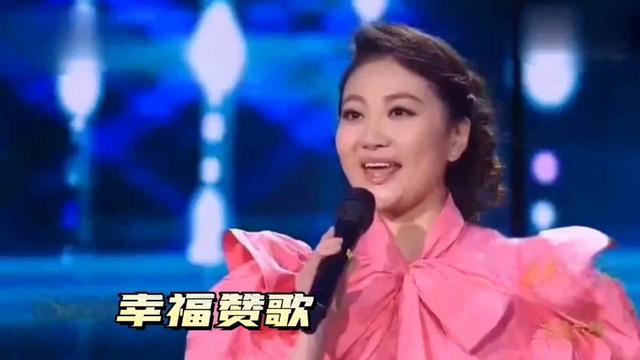 美女歌唱家吳彥凝演唱《幸福讚歌》甜美的歌聲打動