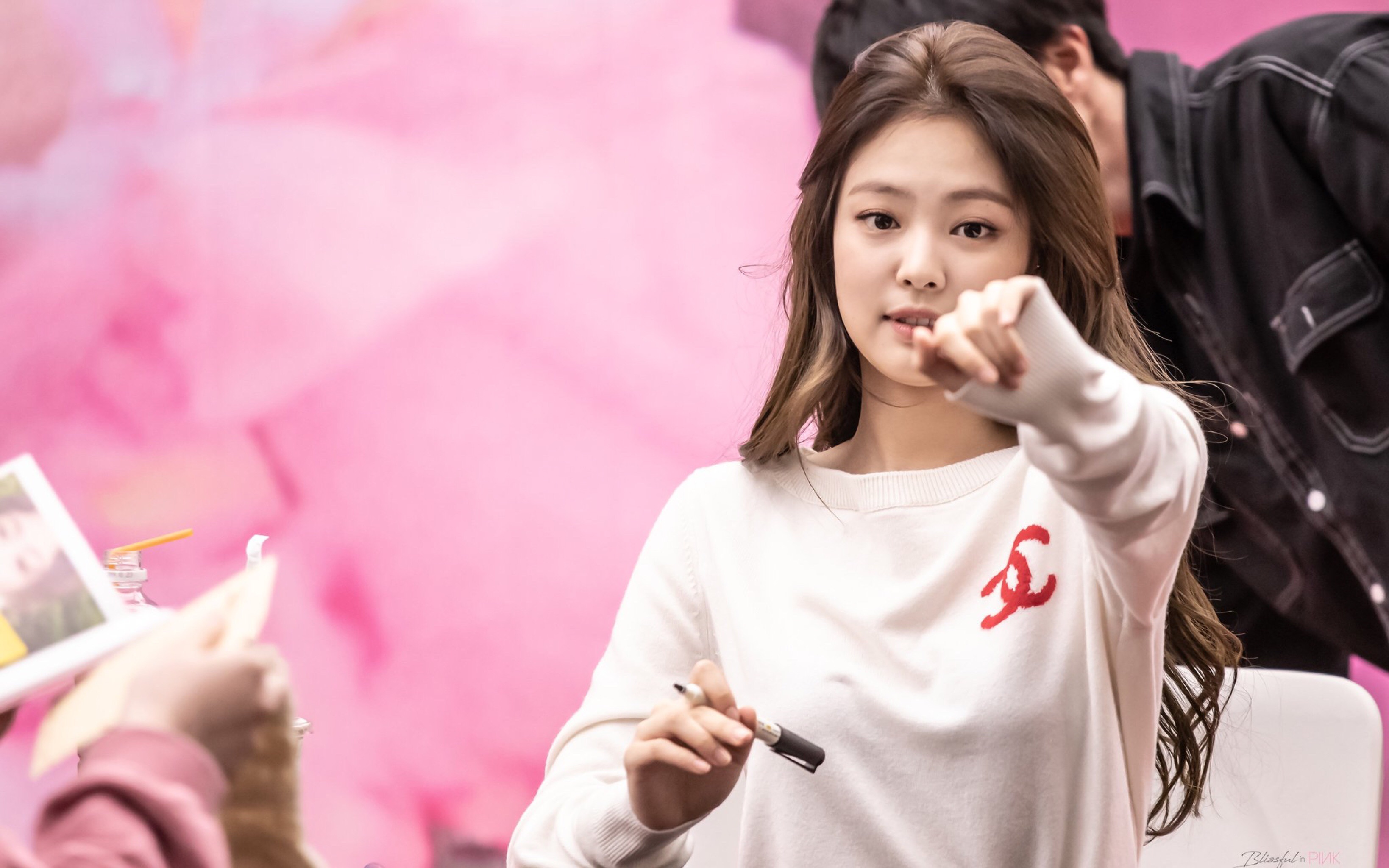 【jennie】181117签售会之大型哄小孩现场全记录_哔哩哔哩 (゜-゜)つ