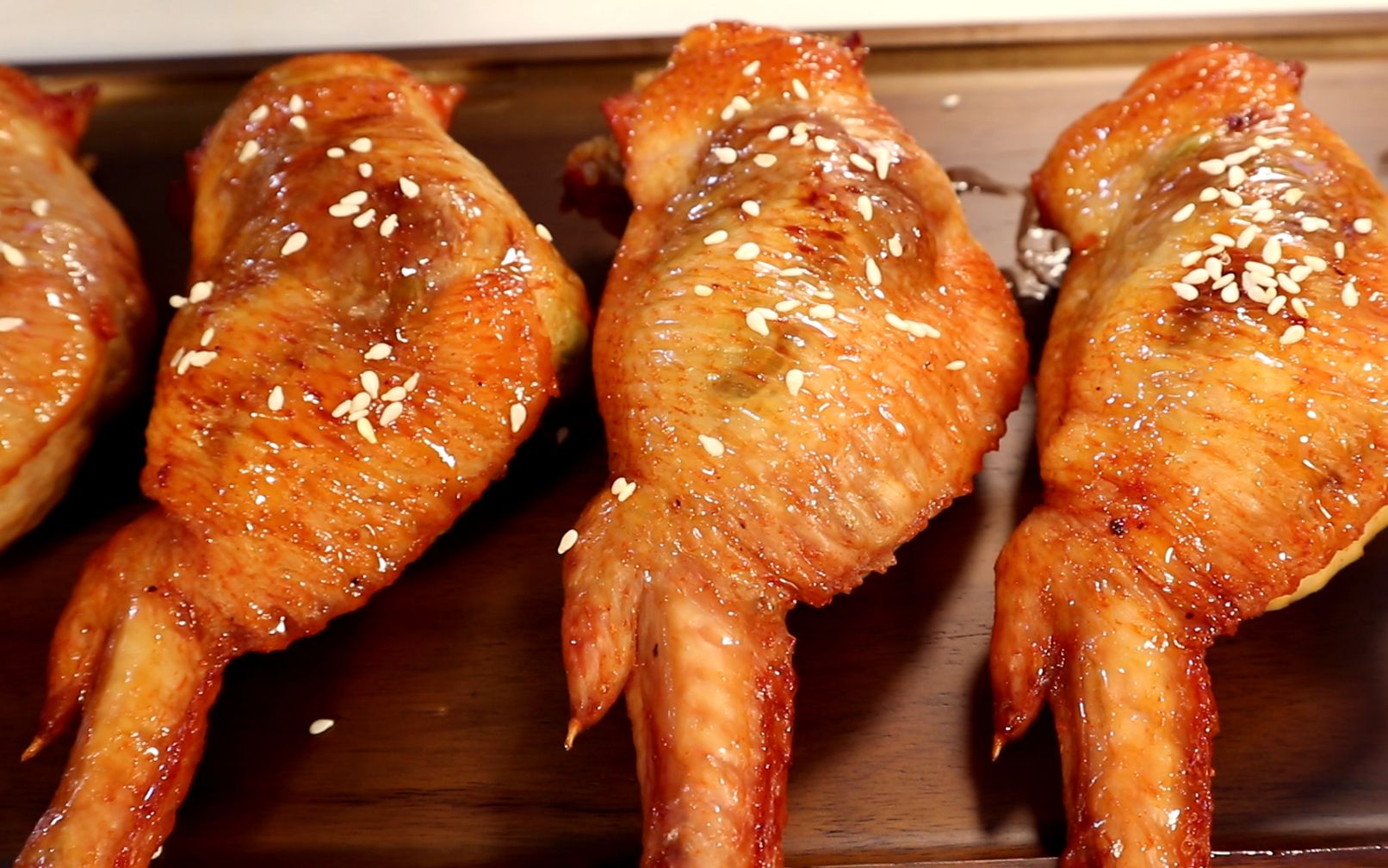 色香味100分的鸡翅包饭一天不得卖个1000个的哈哈哈·日常治愈美食