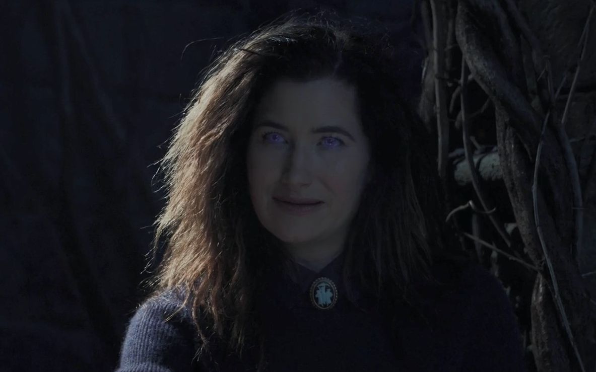 幻视第7集结尾隐藏boss现身旺达的邻居agnes又名agathaharkness阿加莎