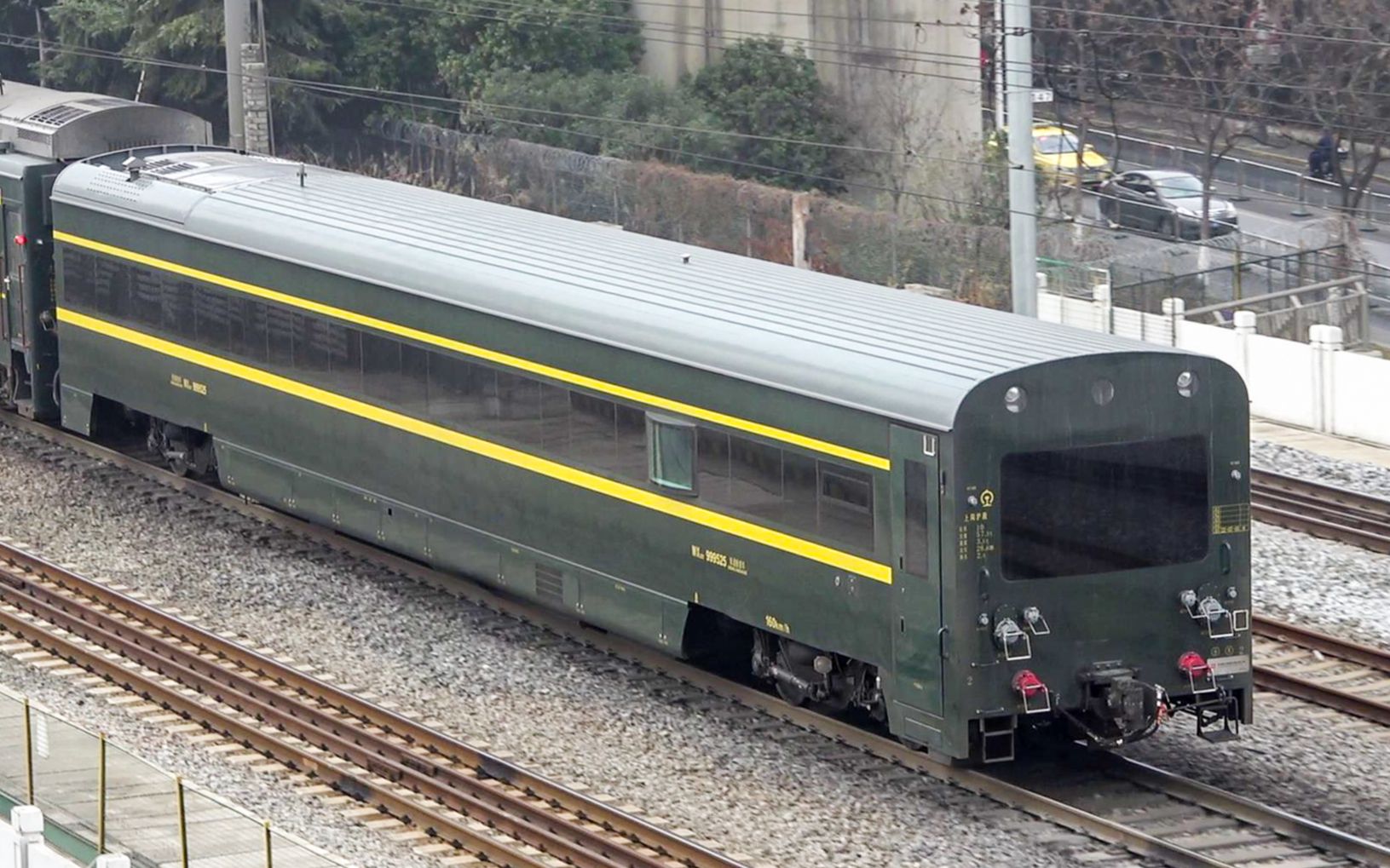 13京沪线』k360次 hxd3d0328 附挂wx25t999525【白宫大酒店停车场】