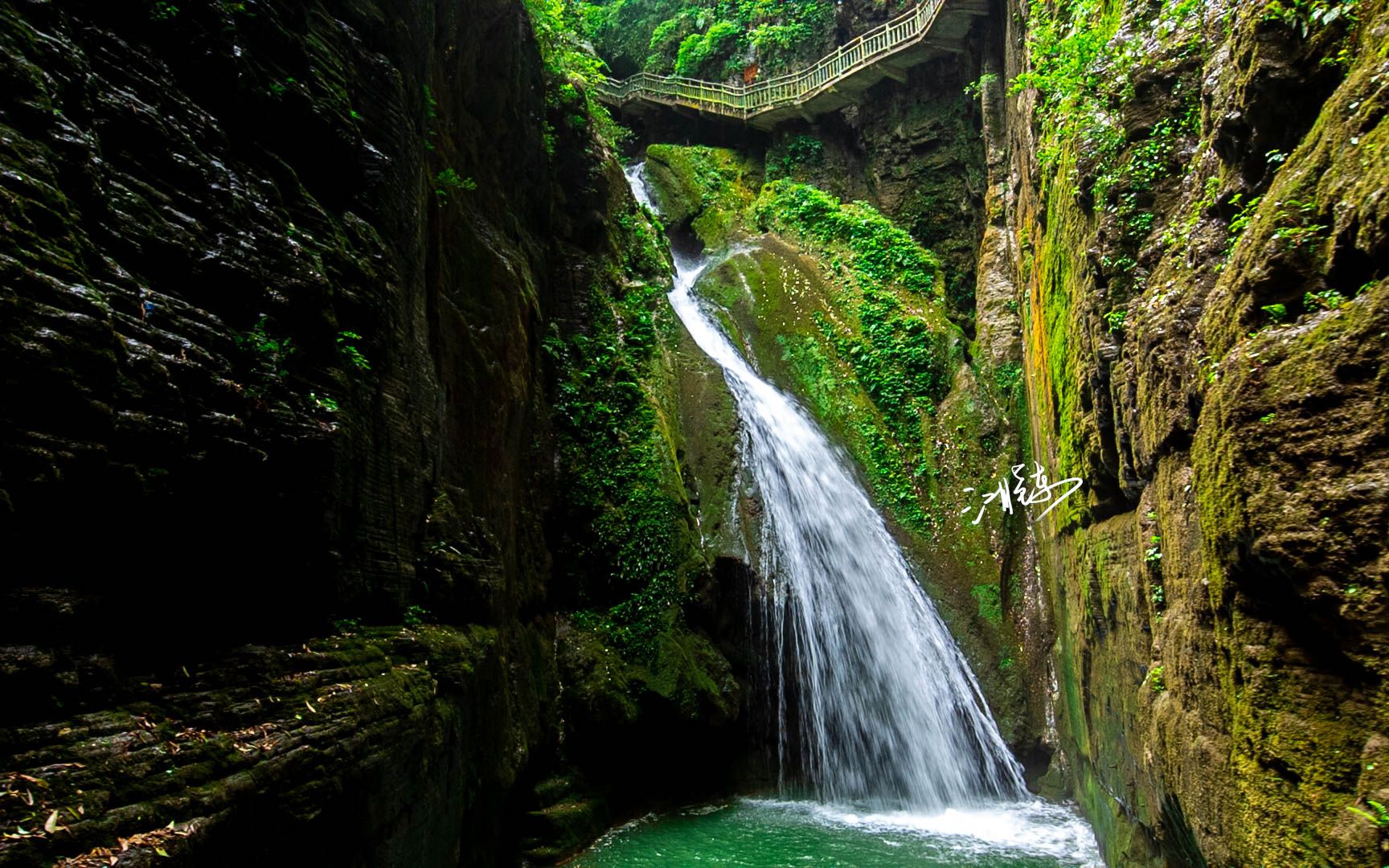 天峨龙滩大峡谷图片