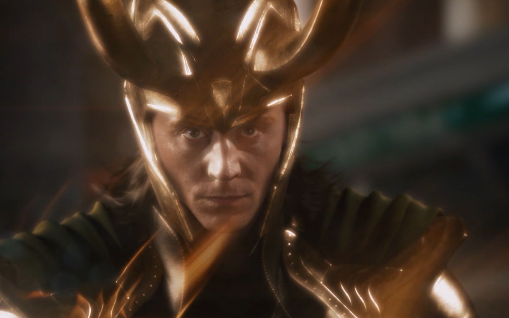 洛基第一次变身就被美国队长和钢铁侠打败