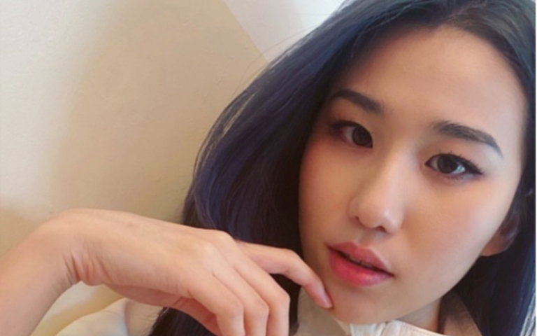 200412-aomg云公演之「hoody大公主献唱」_哔哩哔哩_bilibili