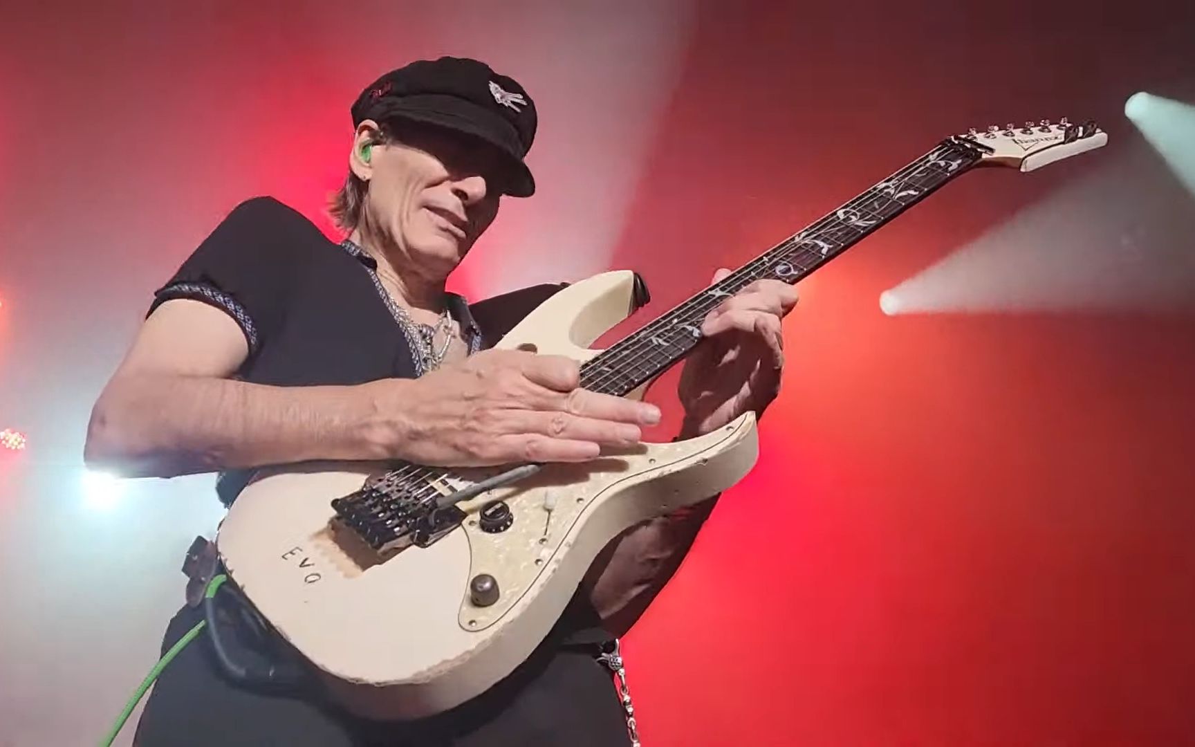 steve vai 《taurus bulba》