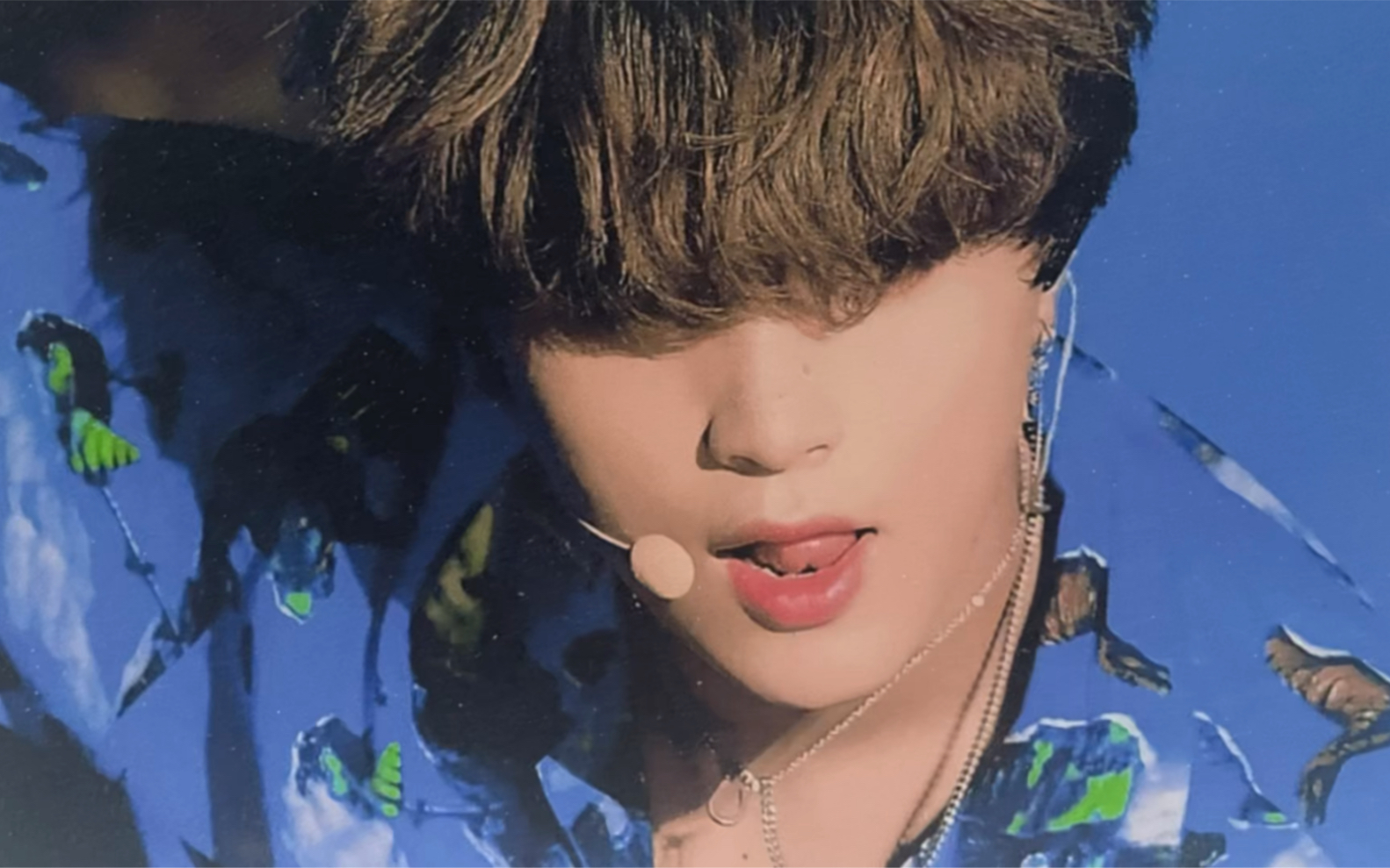 李楷灿花衬衫车厘棒的李楷灿不是妹妹是东哥