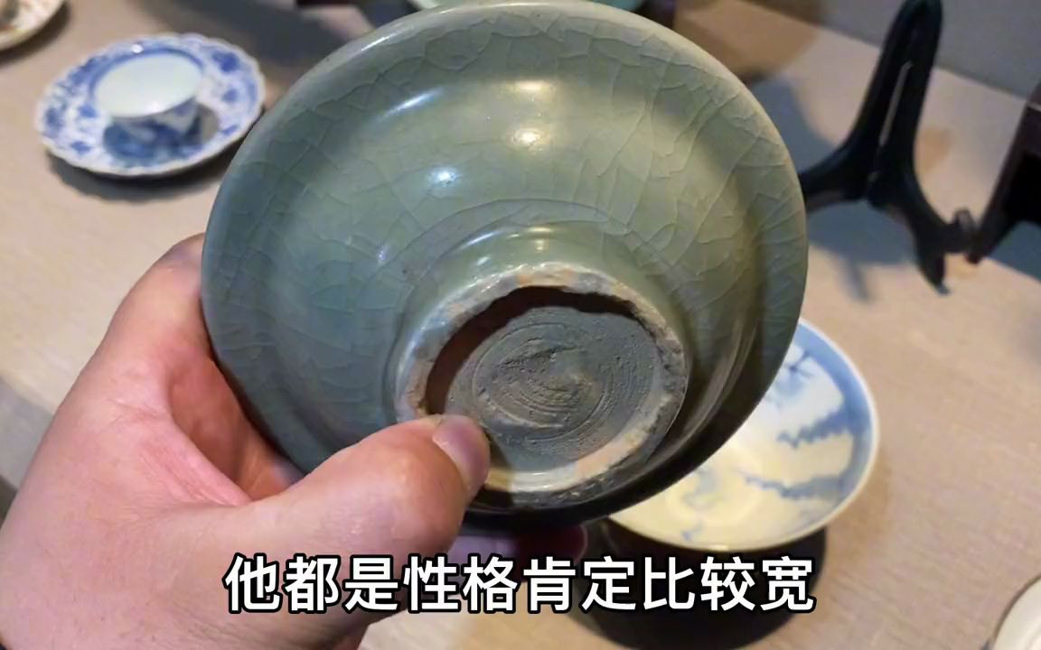 [图]古玩城碰见女高手！拿出来的收藏品吓的依宁不敢说话！有没有漏！