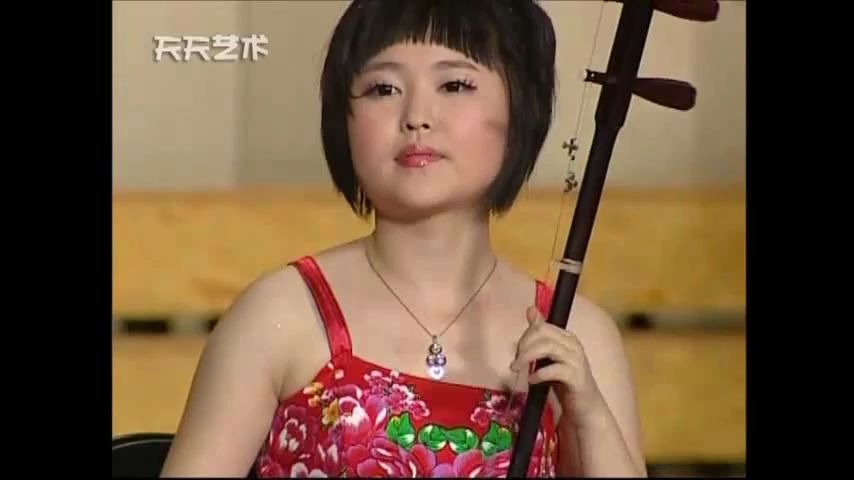 [图]「精彩国乐」红梅随想曲 Erhu（二胡）- Wang Xiao 王啸