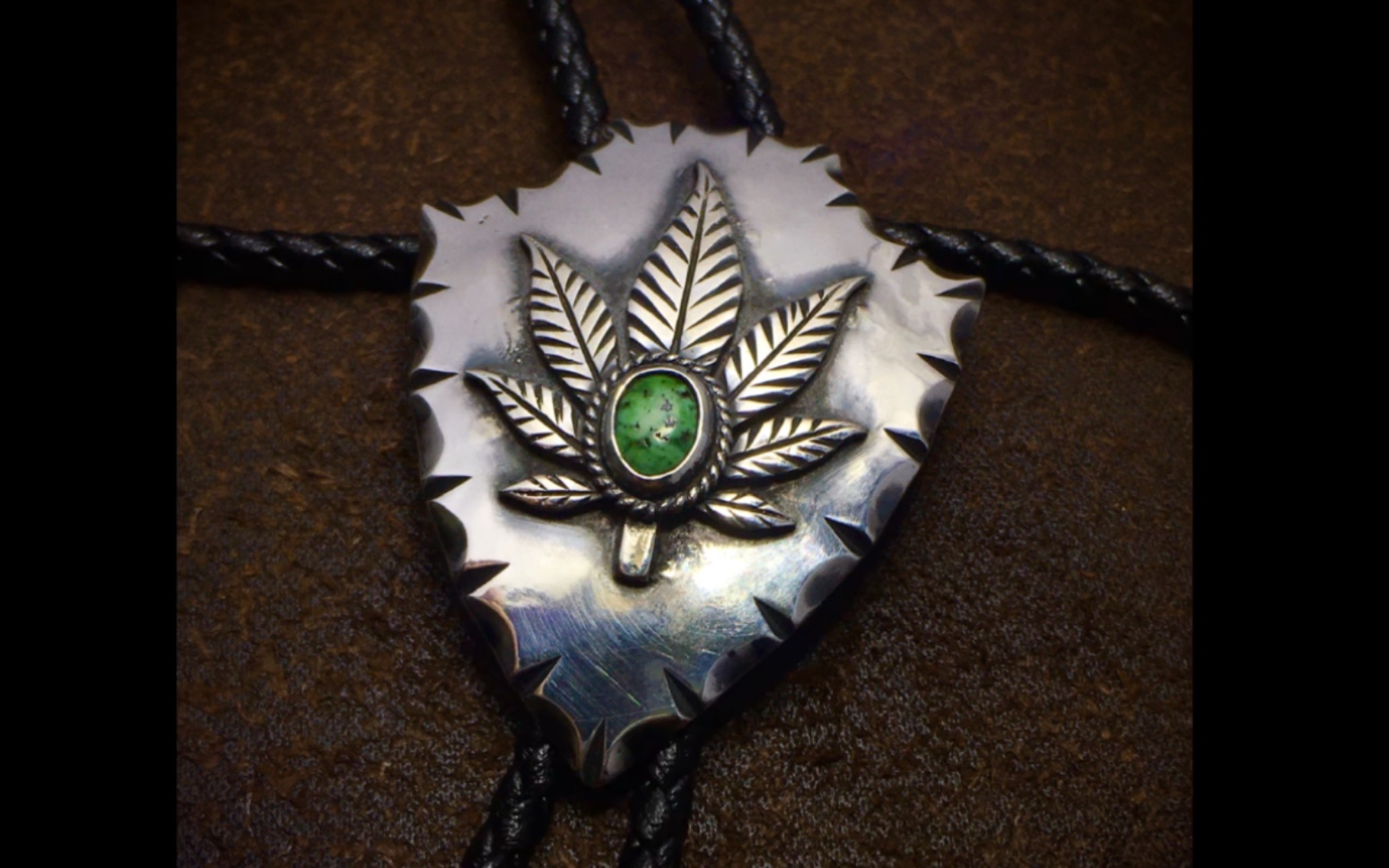 手工银饰 雷鬼音乐风格 麻叶领结扣