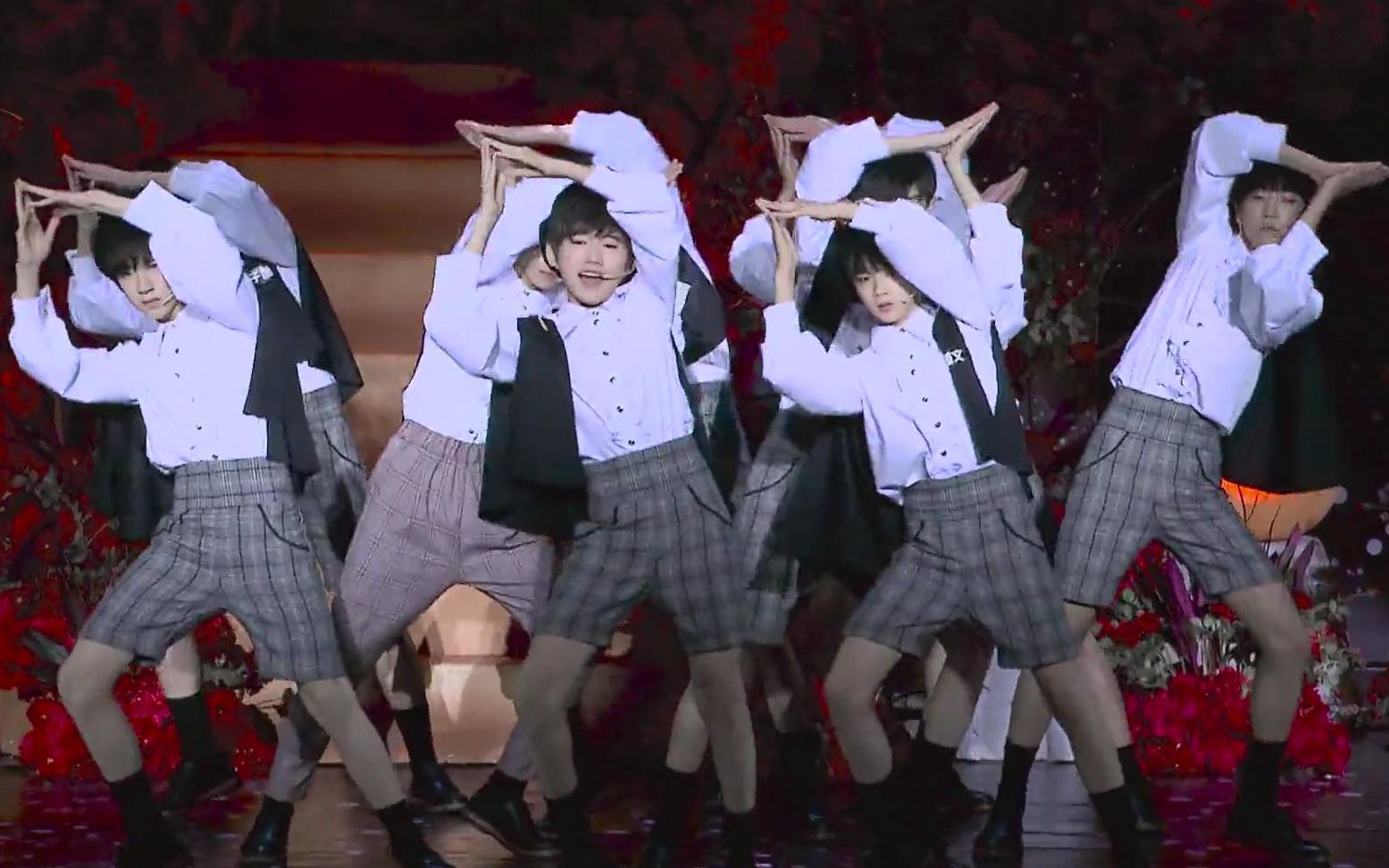 【回忆篇】 tf家族 《神奇》_哔哩哔哩 (゜-゜)つロ 干杯~-bilibili