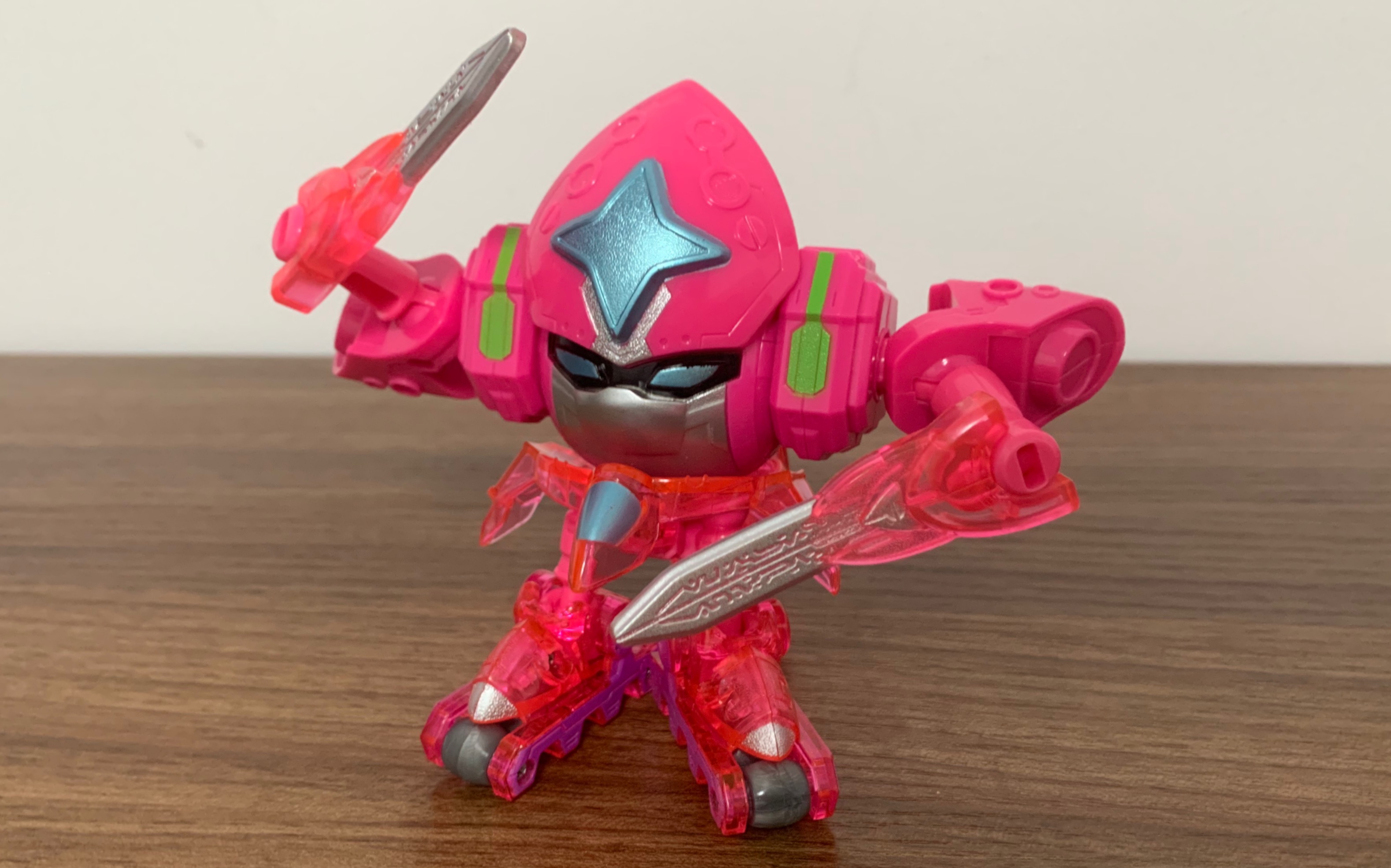 果宝特攻2 升级解锁版 蜜桃战宝 爆果神兵