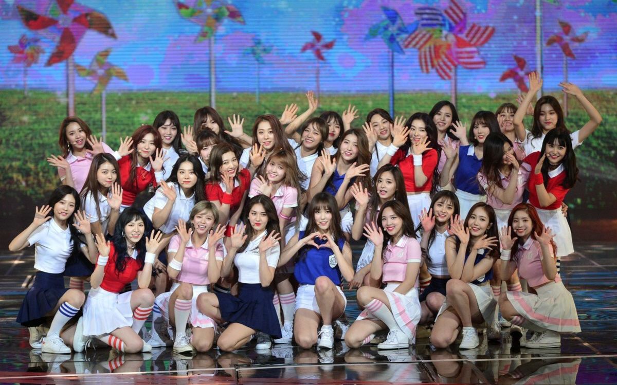 [图]四代团致敬少女时代，共同演绎再次重逢的世界！感动！GFRIEND,I.O.I,TWICE,Red Velvet