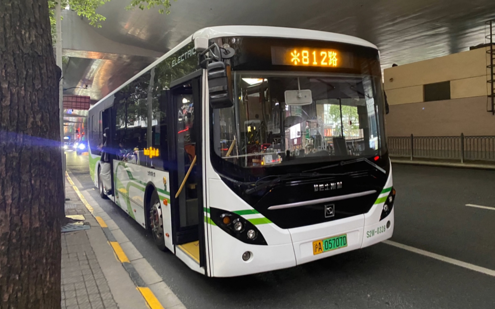 浦东,杨浦,嘉定公交随拍,含812路s2v,大桥五线w1g等