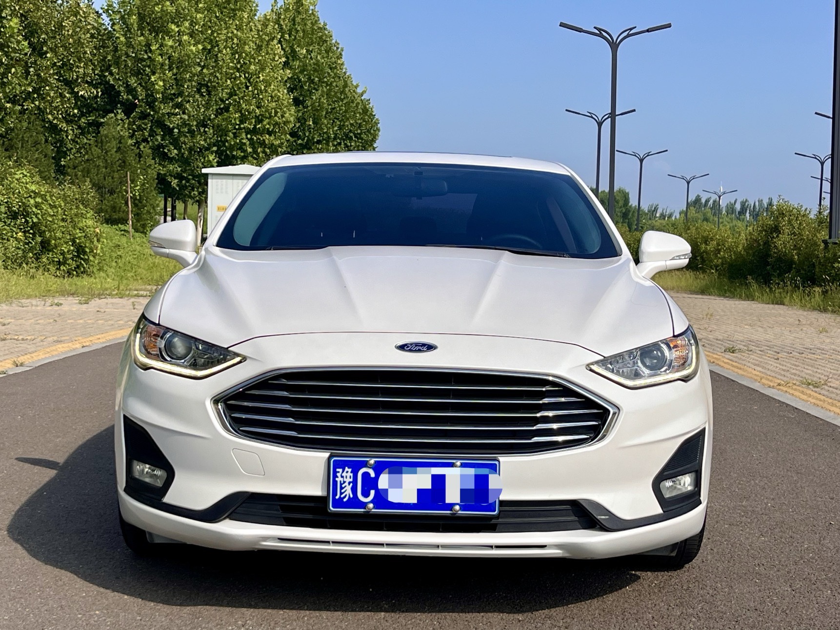 新到21年福特蒙迪欧,1.5t时尚,私家一手,4万公里,配置豪华,车况精品