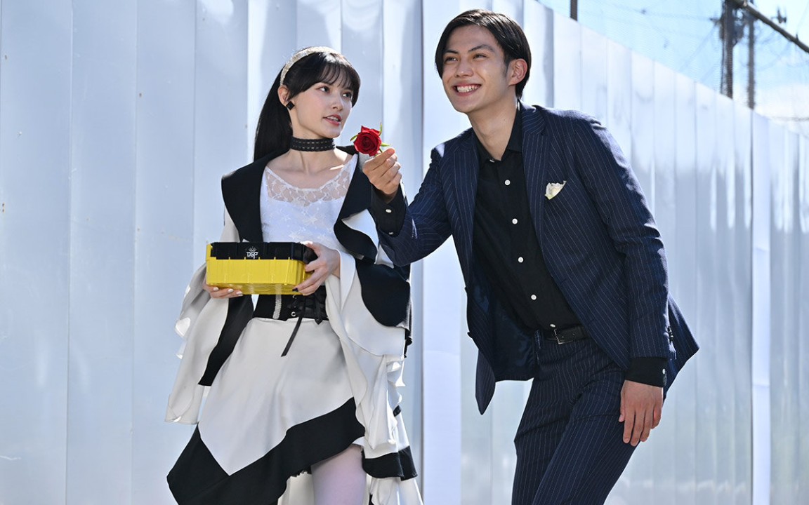 假面骑士极狐第10话「谋略Ⅰ:新世界的鼓动」预告 兹姆利成了英寿的