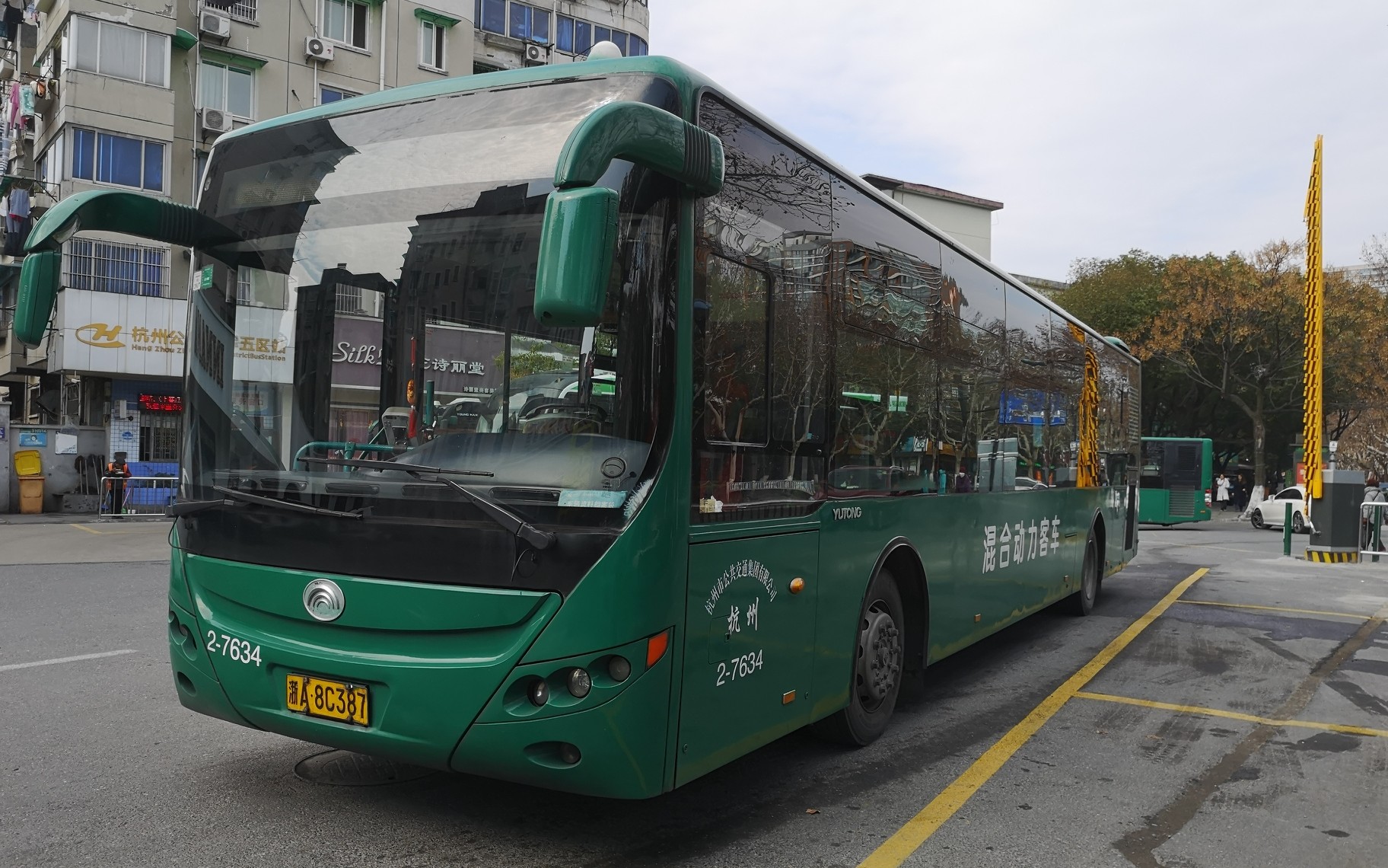 杭州公交44路望江新园朝晖五区全程