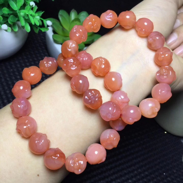 盐源玛瑙佛头单圈手链新货到啦雕刻精美光滑细腻水润规格11～12mm左右