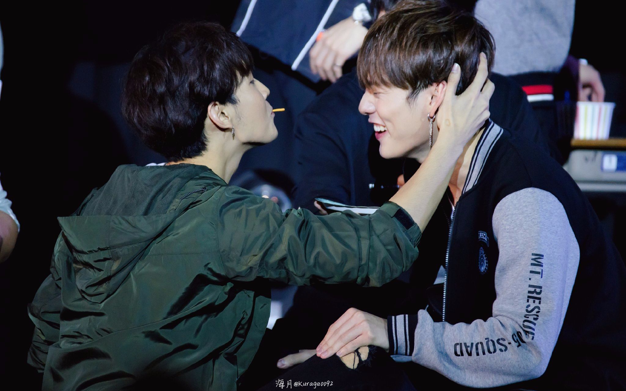 kimcop190310椰奶世纪荧幕初吻超清现场椰奶女孩爆哭