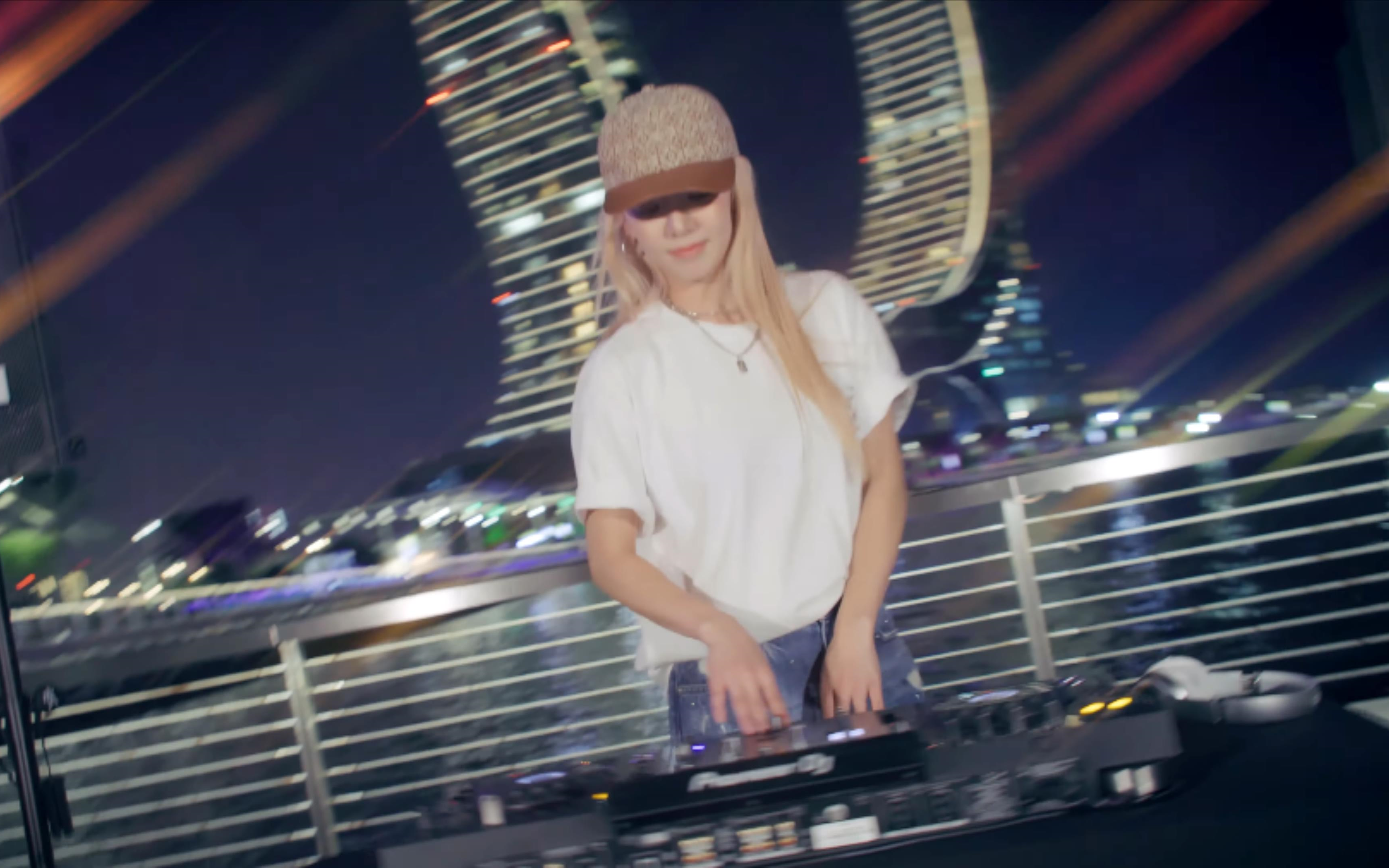 [图]HYO（孝渊），DJ set 2(4K)［The Travelog］SPECIAL EP. 孝渊&Sunny in 卡塔尔