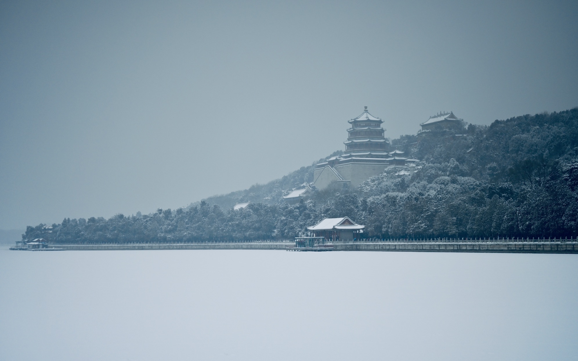 今天颐和园雪景图片