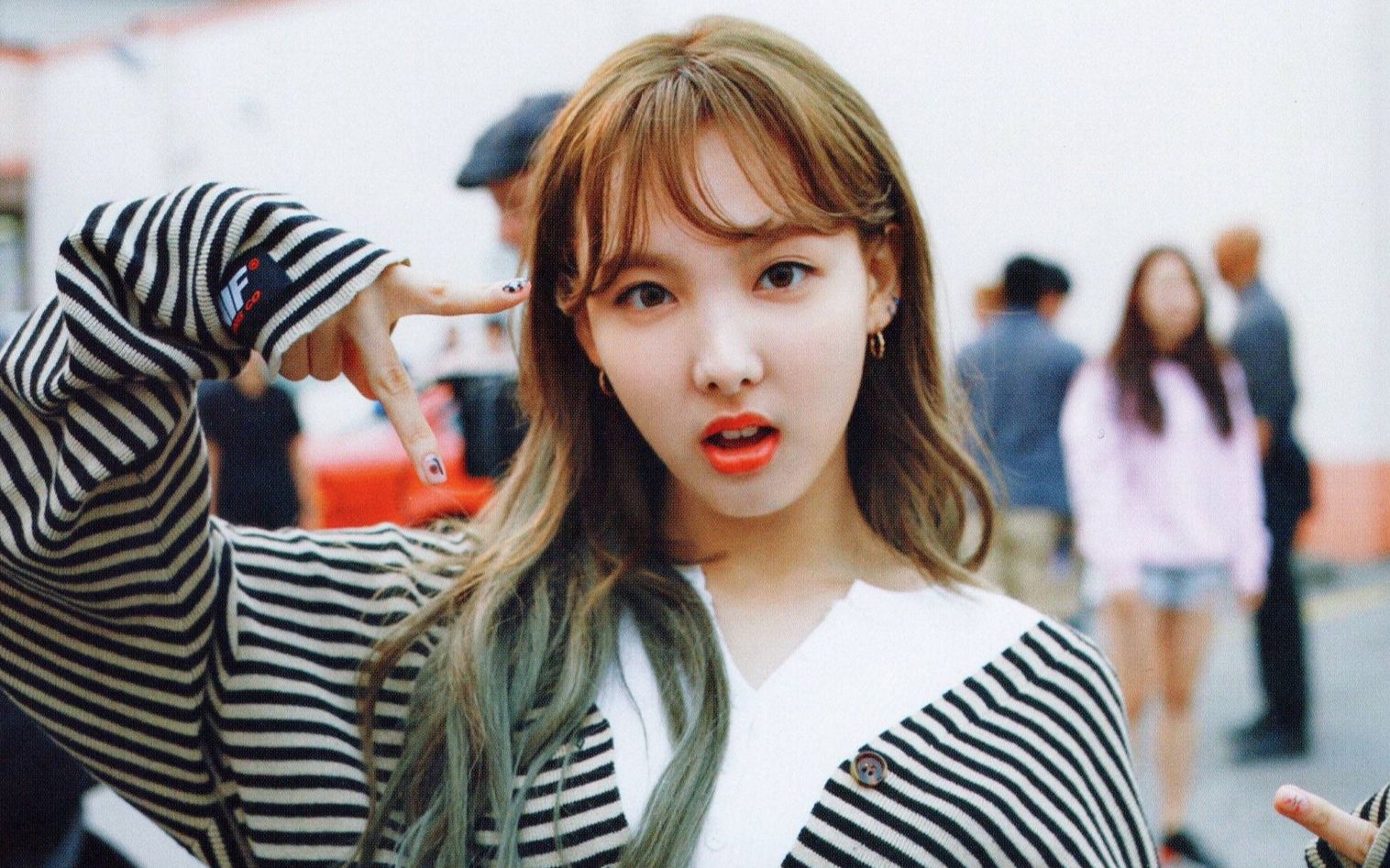 twice入坑指南:史上最可爱的三岁宝,林娜琏大笑撒娇合集