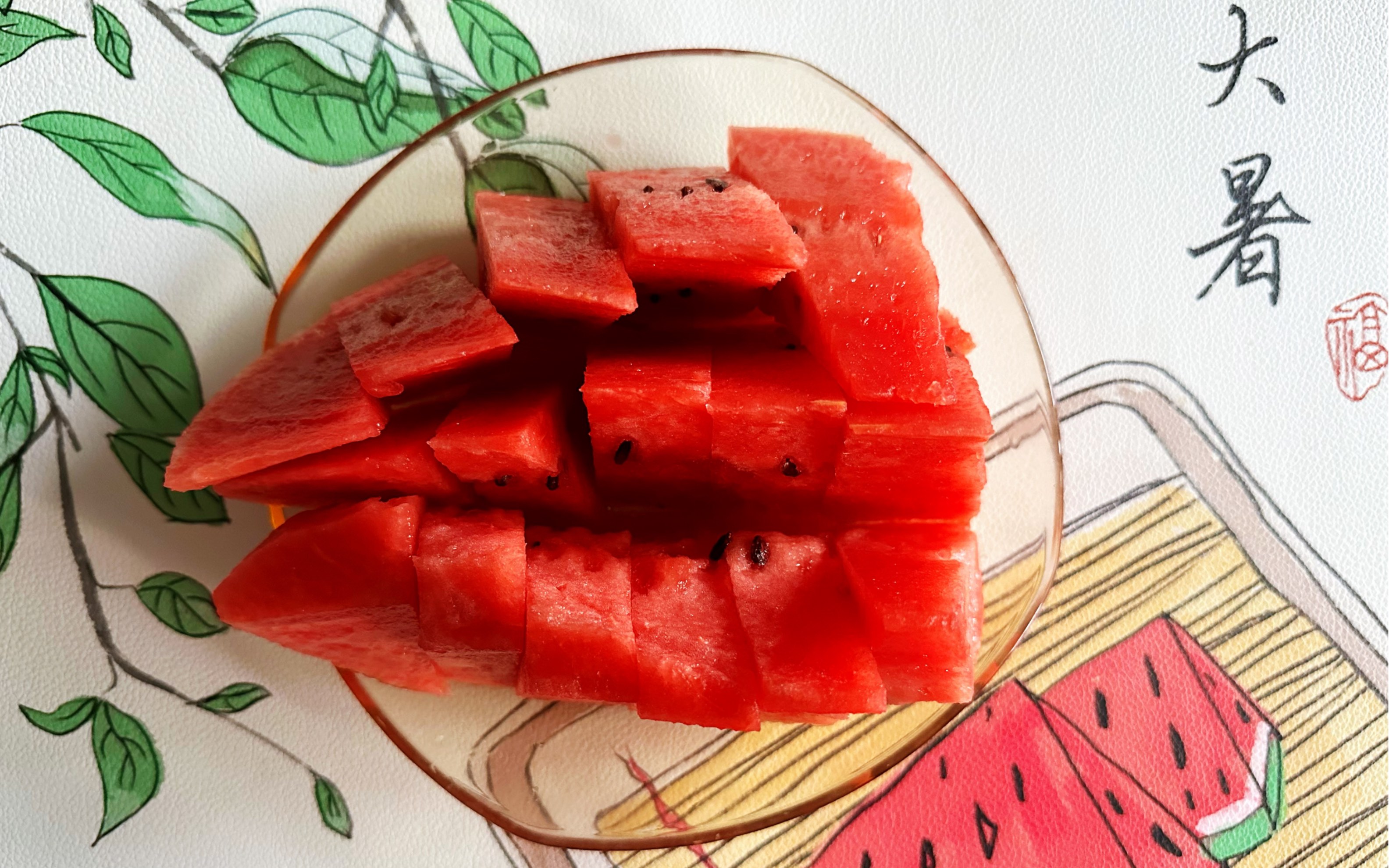 今天大暑,一口气吃了两斤多西瓜瓤,没吃够