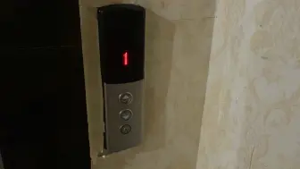 某小区8层通力电梯