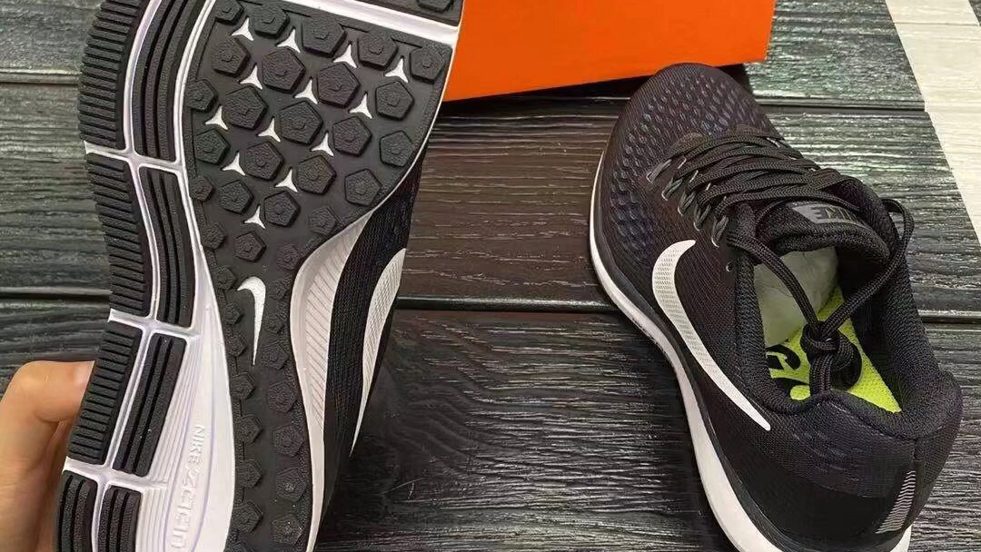 nike 女子飞马34鞋底超软黑白经典尺码35.5-38.