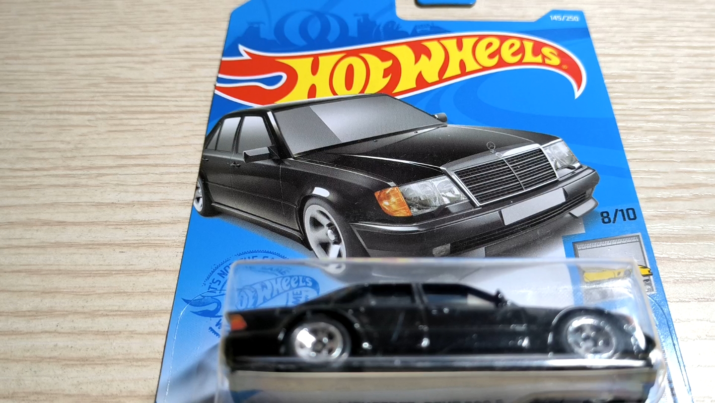 普卡凭什么那么贵?风火轮奔驰500e黑色首版简单分享