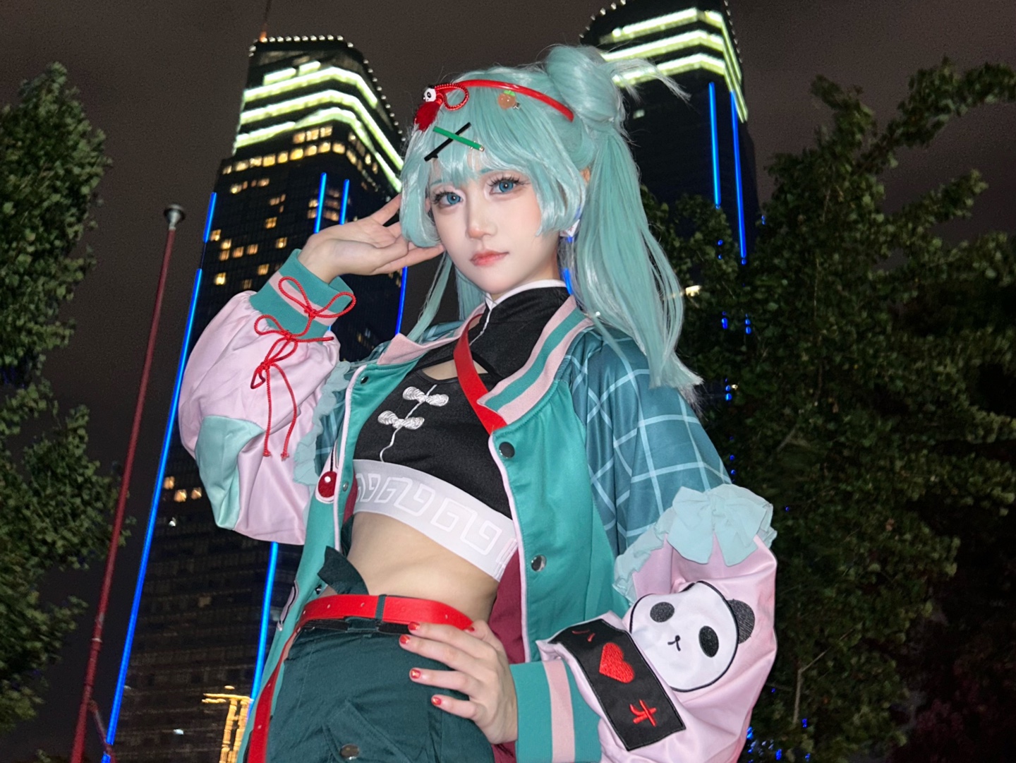 【初音未来cos】爹口饭店的Miku设计真是好好好呀~八才!哔哩哔哩bilibili