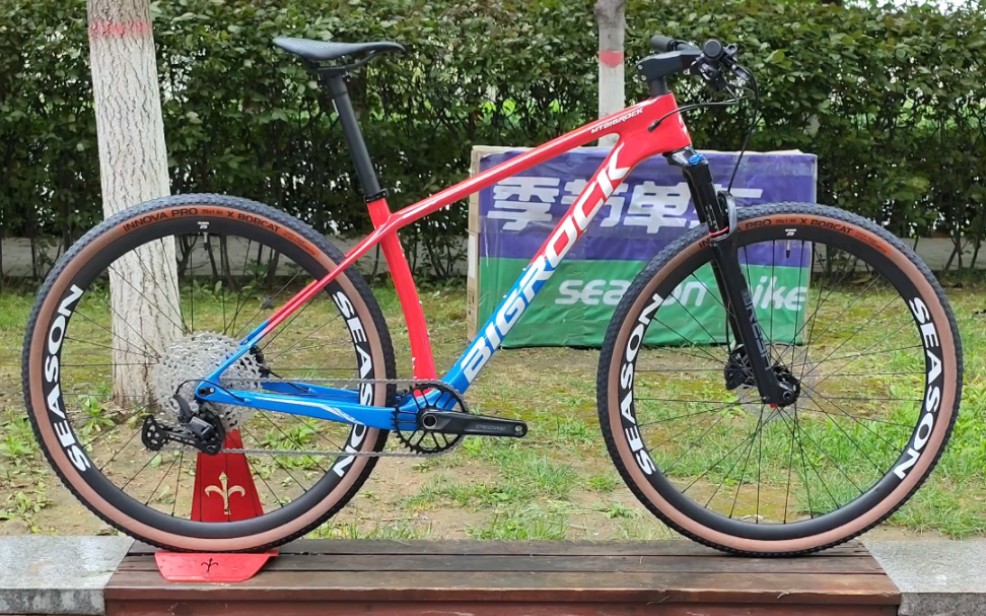 大石29山地车,6100大套,season碳纤维轮组,reba前叉,整车9kg,喜欢的