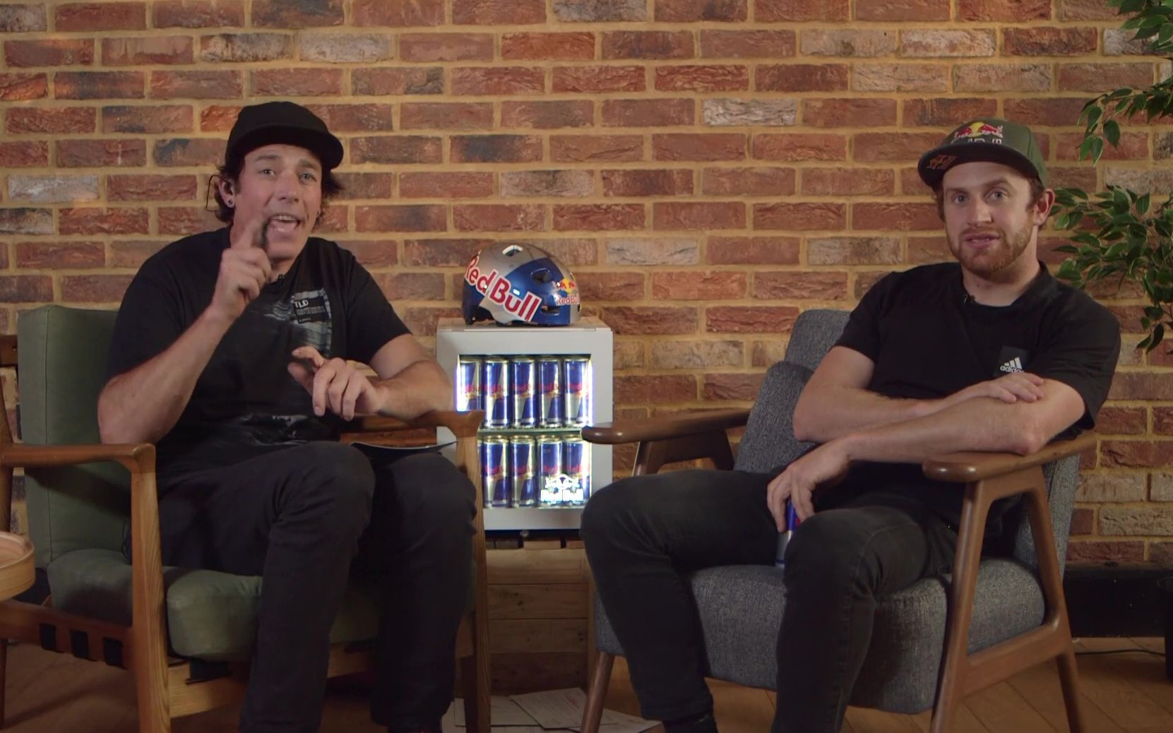 街攀大神丹尼与红牛合作10周年 特别访谈节目