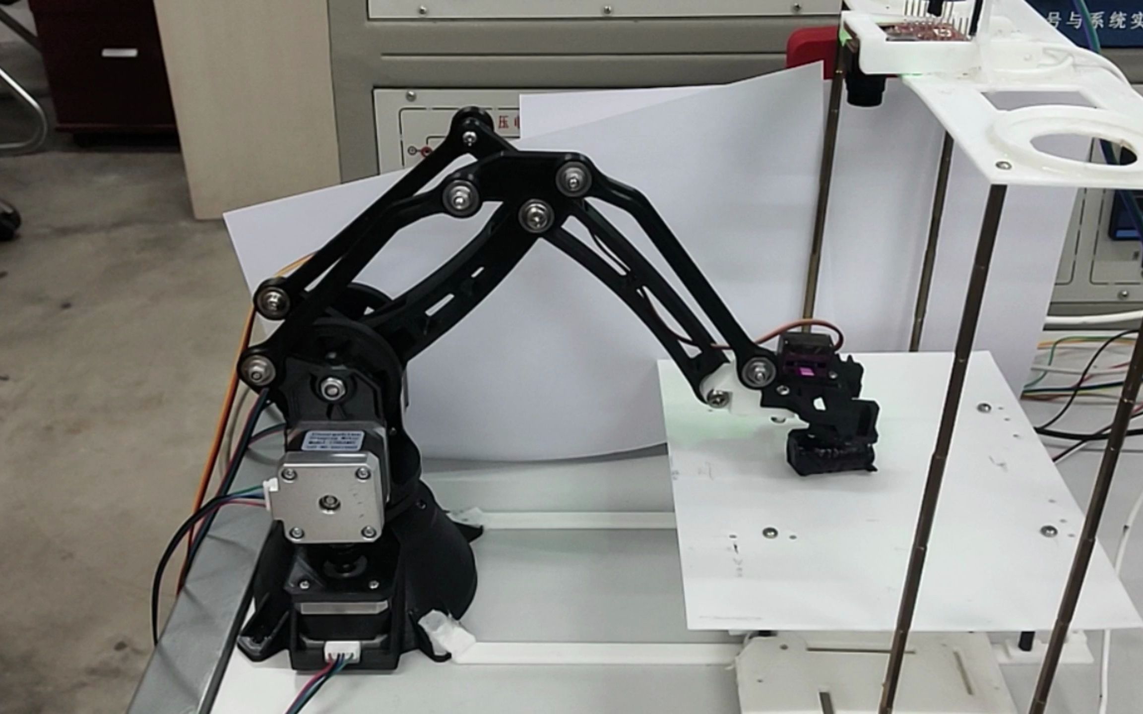 小白两周完成毕业设计:智能夹取物料机械臂控制系统