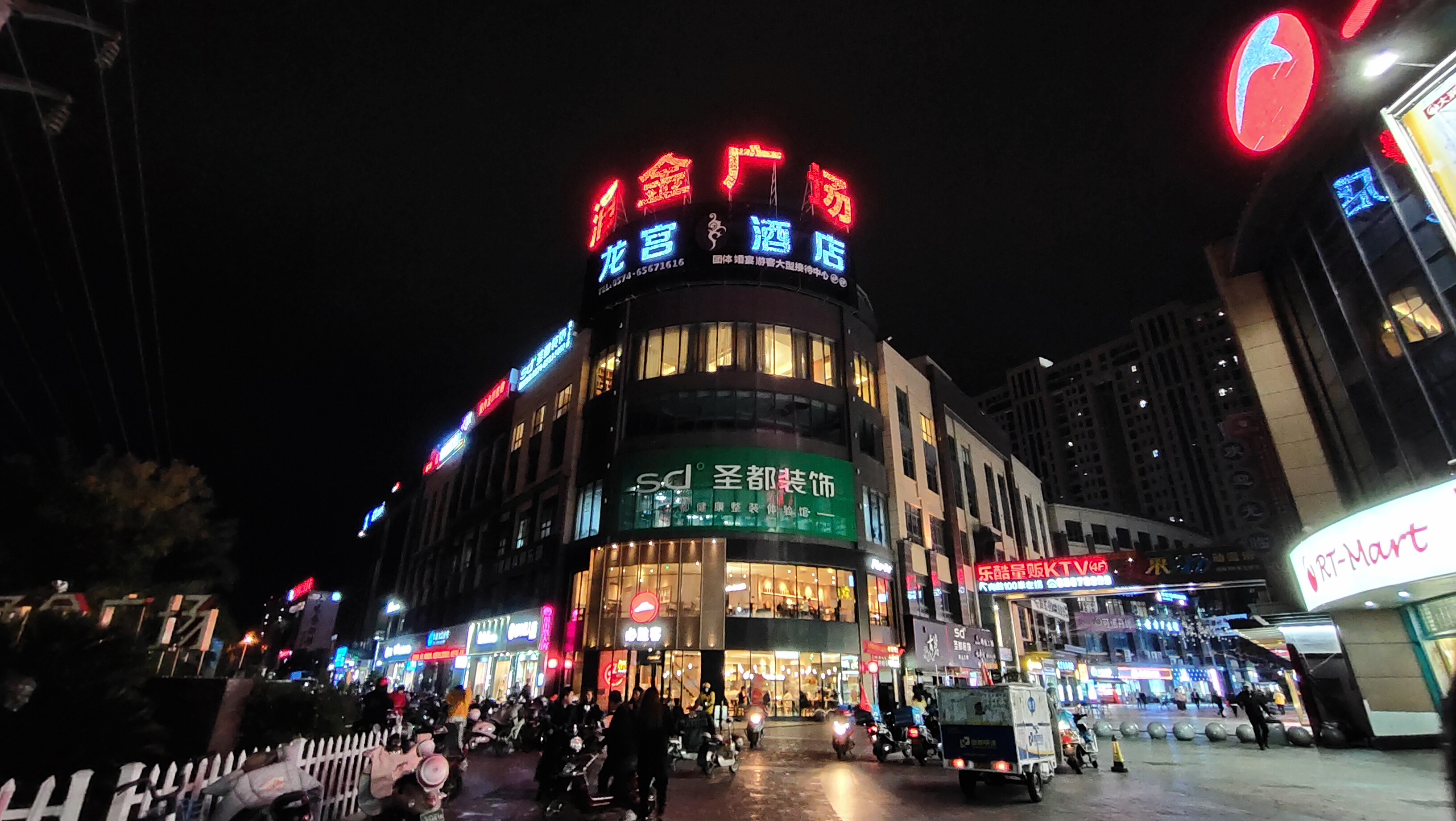 沿海县城象山,商业综合体极少,涌金广场门可罗雀冷冷清清