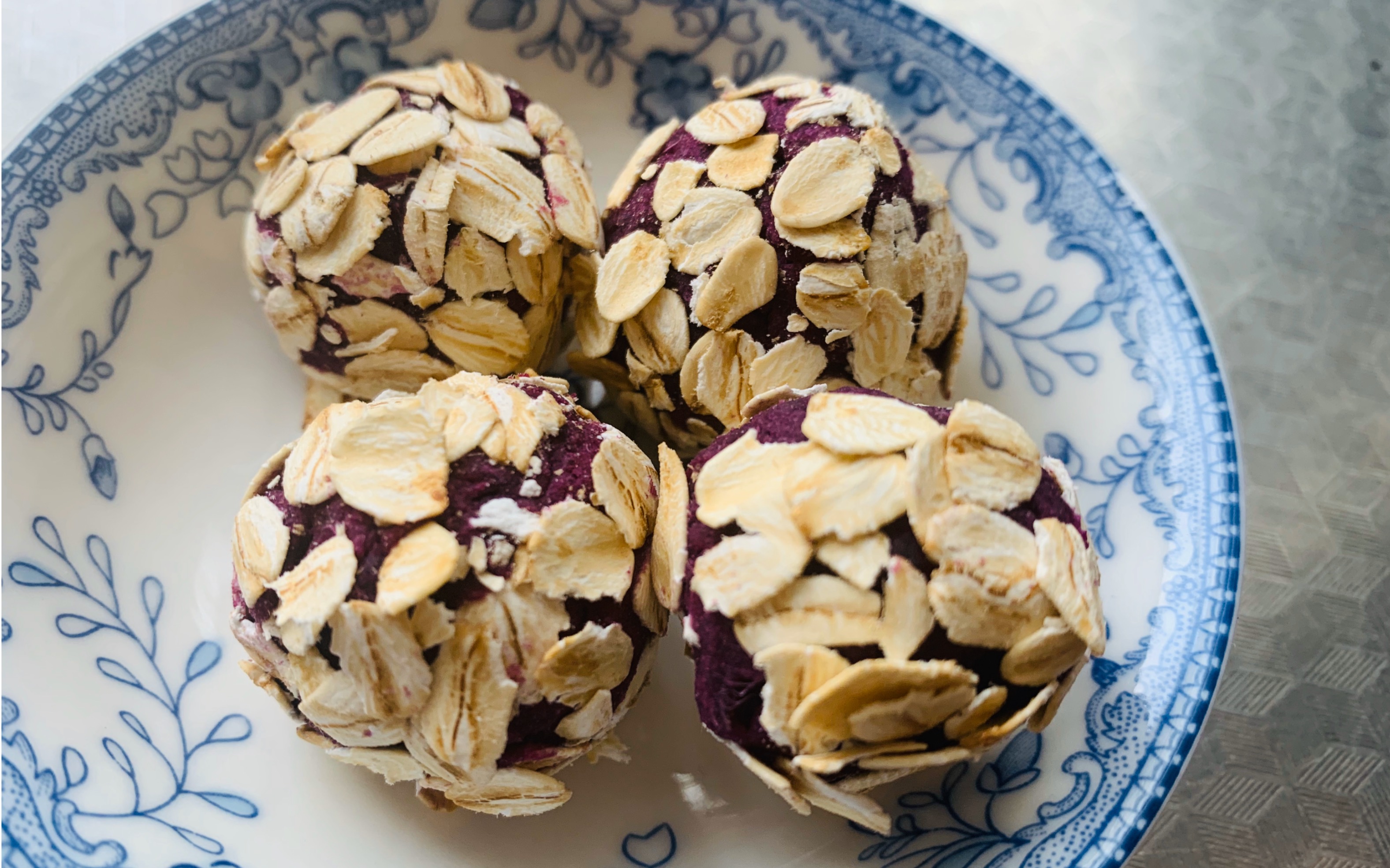 【燕麦紫薯球】哈哈哈哈第一次尝试紫薯球!