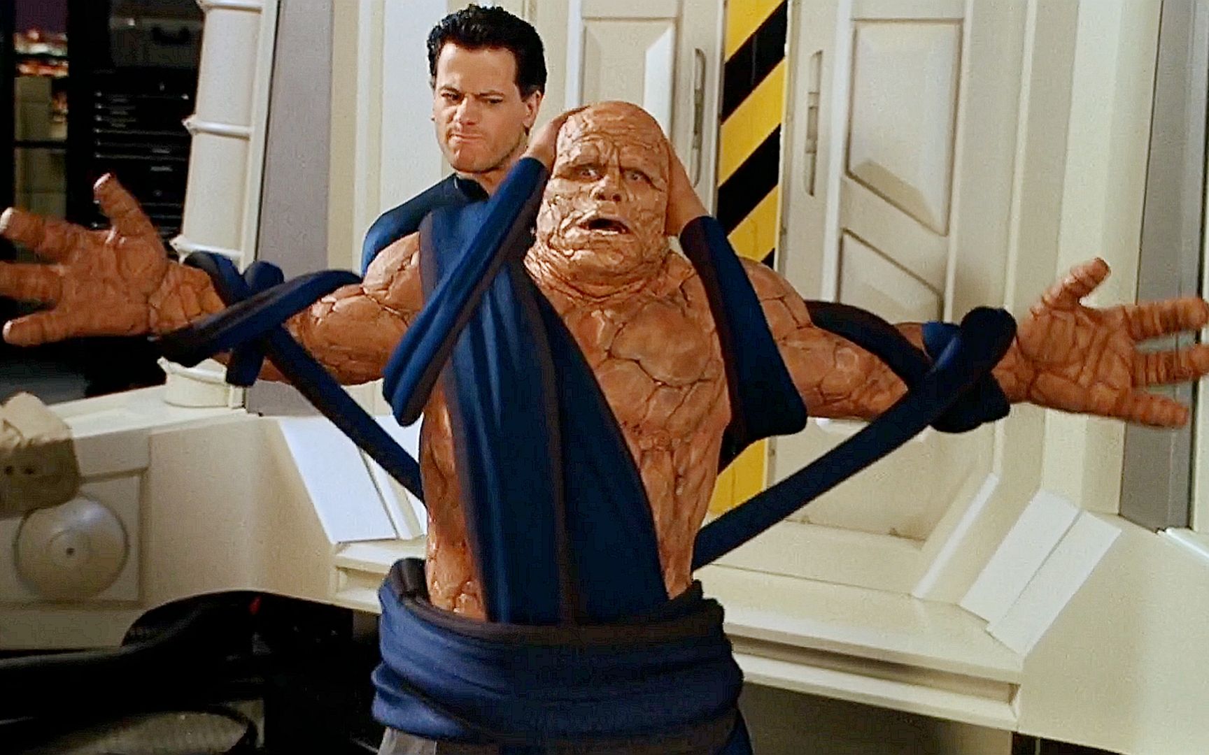 盘点各国电影里的橡胶人,你觉得哪个更厉害?连子弹都打不穿