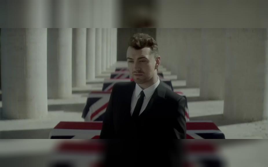 [图]【007:幽灵党 主题曲MV】Sam Smith-Writing's On The Wall