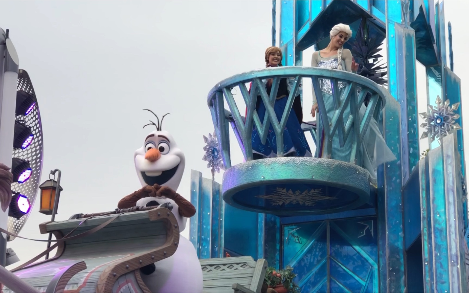 我们一起快乐无边 上海迪士尼