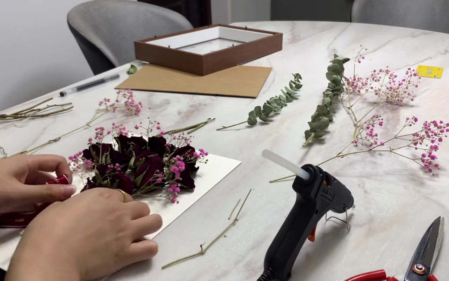 【干花创意diy】一个很长且治愈的干花相框制作(下)哔哩哔哩bilibili