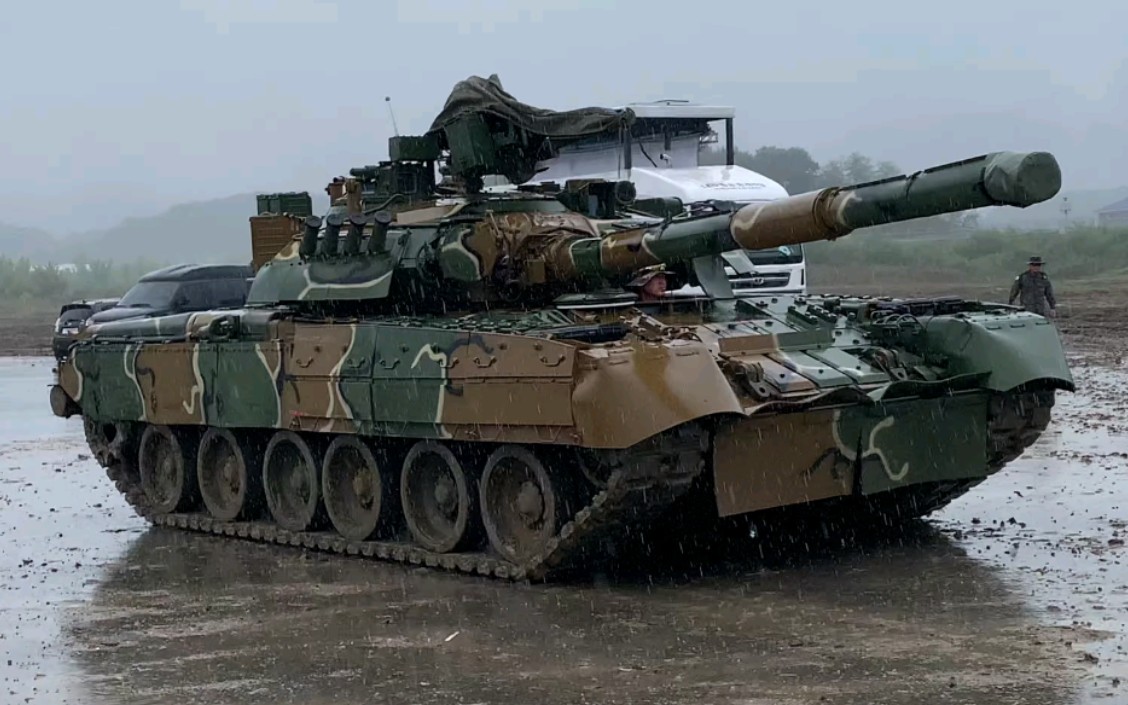 【军事】韩国陆军t-80u主战坦克