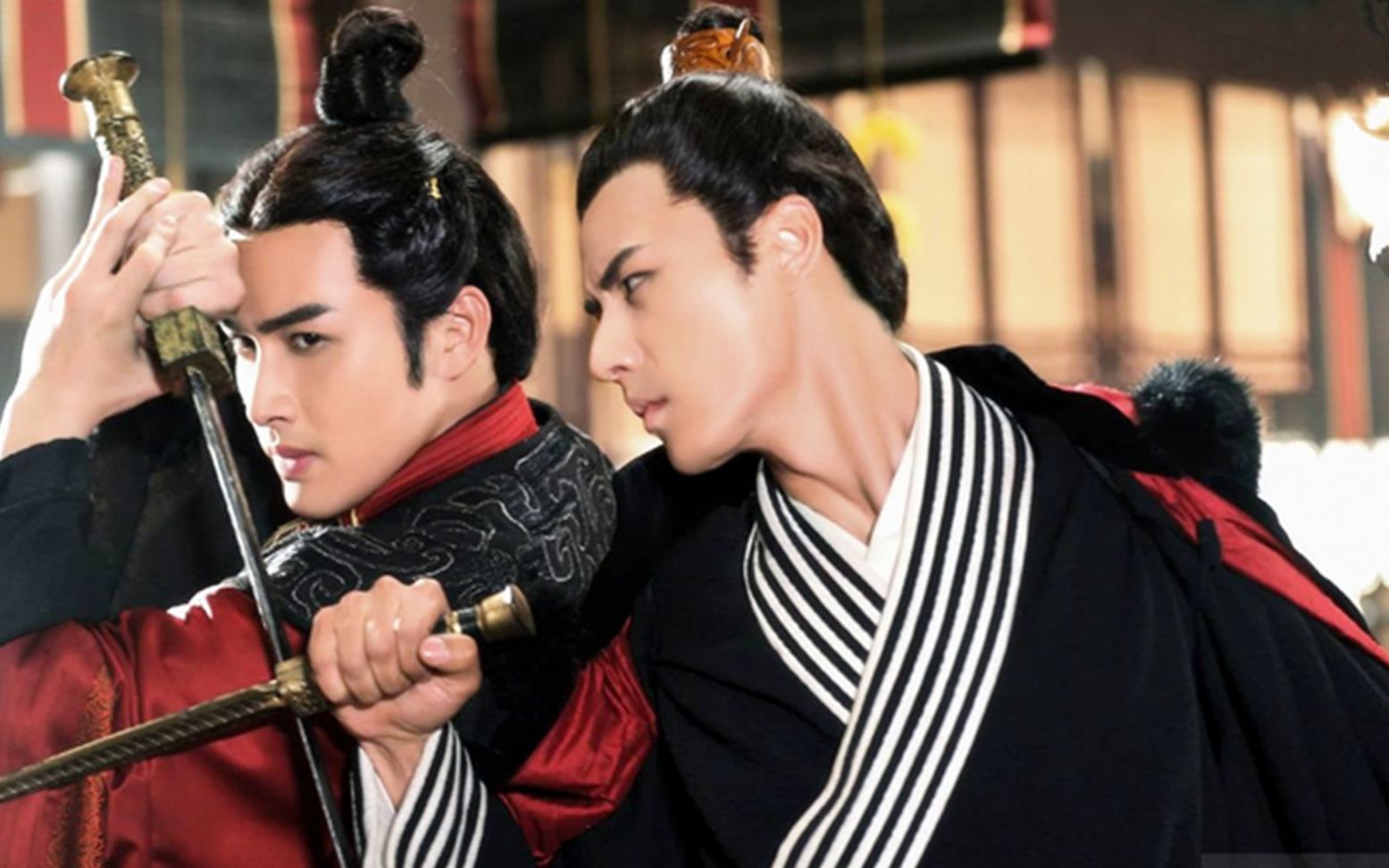 大汉盛世少不了这两位猛将:一个墓地青草萋萋,一个墓地荒凉无比