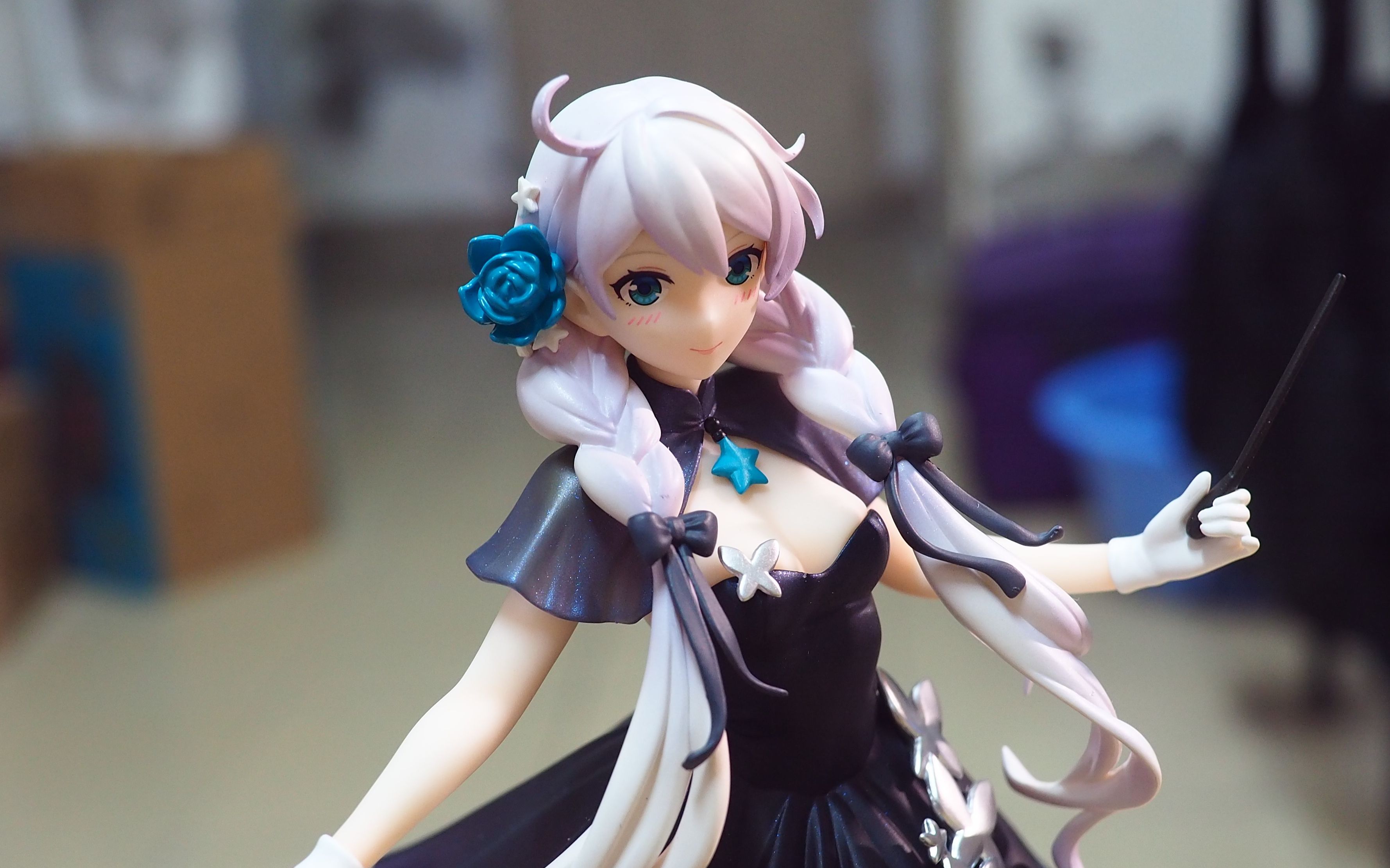 期待已久的琪崽手办开箱!琪亚娜圣夜交响诗手办欣赏