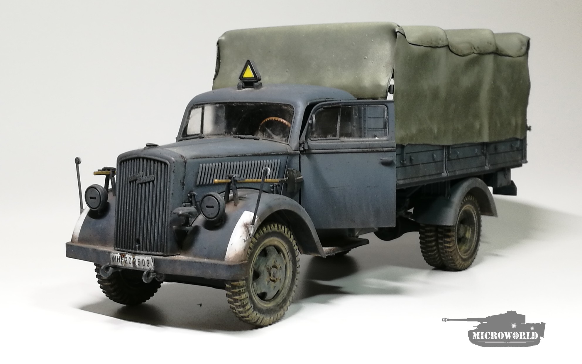 【微观世界模型工作室】1:35欧宝卡车