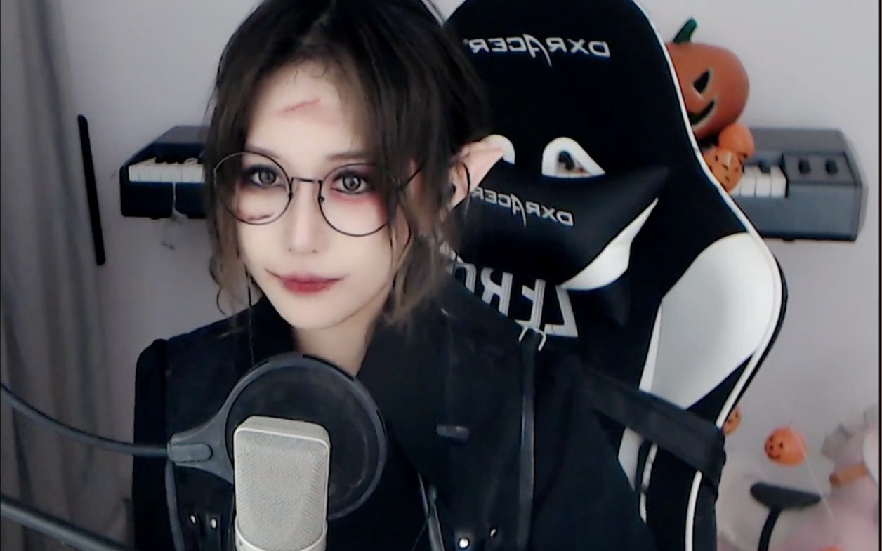 【 丸子呦 】丸美歌声 -【血腥爱情故事】万圣节cos吸血女神【 虎牙