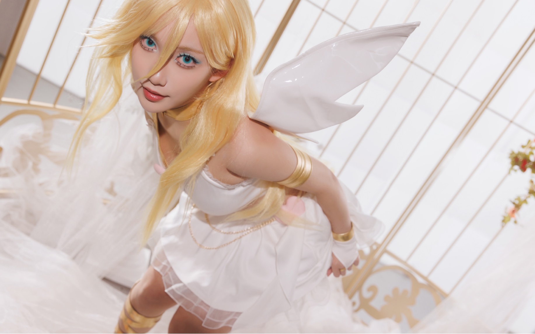 【吊带袜天使cos】panty拉屎