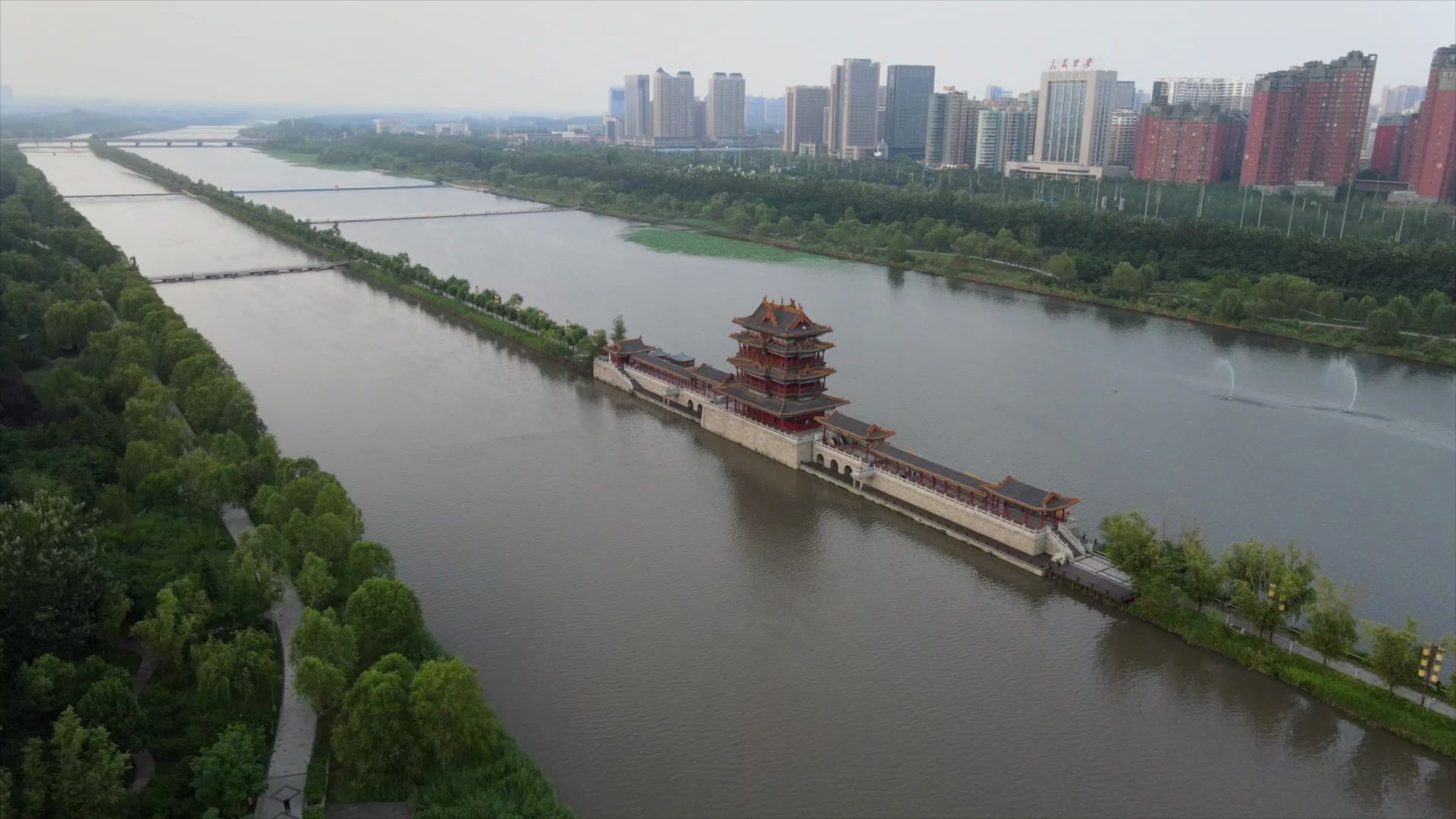 大美临汾滨河掠影