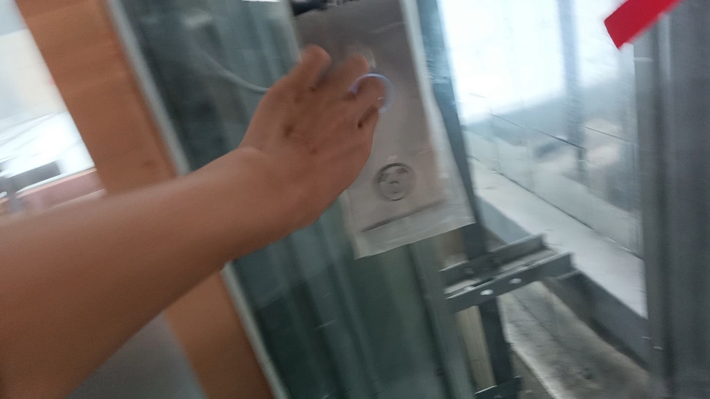 东莞观光电梯坏了