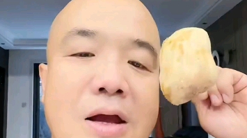 刀哥直播没活硬整土豆吃土豆