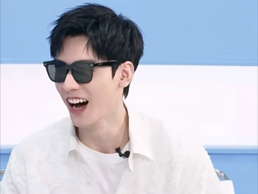 看龚俊小奶狗变身"大佬",并为杨杨哥升职加薪